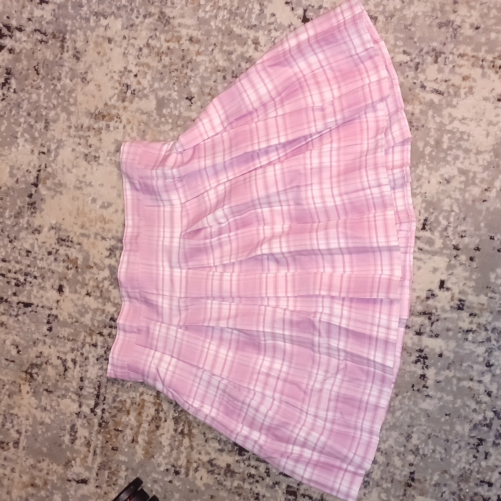 Pink and white plaid skirt